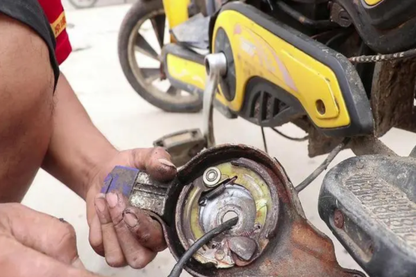 来宾市电动车刹车故障